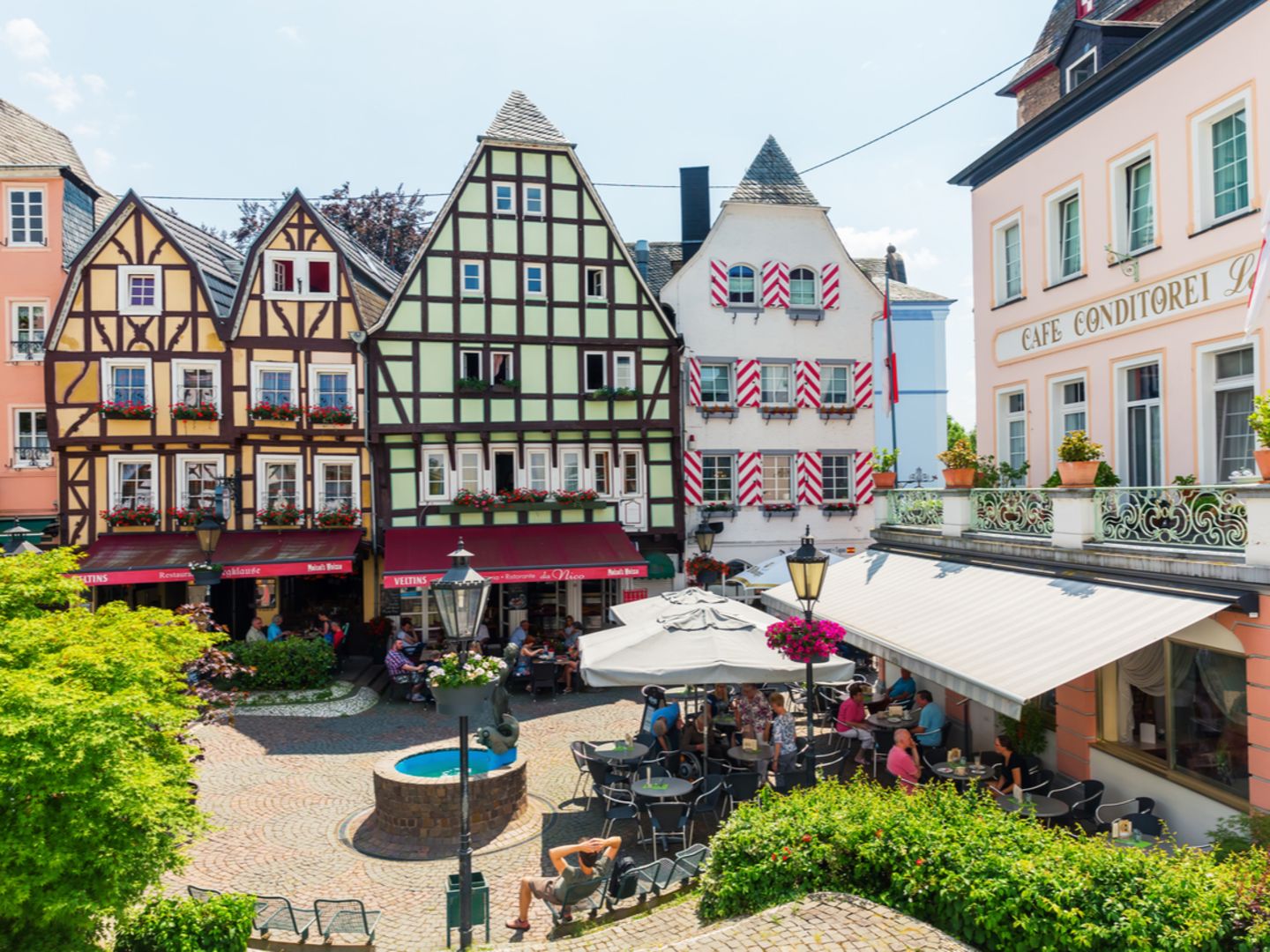 LINZ-AM-RHEIN CRUCERO MOSELA LINZ AM RHEIN ALEMANIA RIN CRUCEROS MOSELLE RIVER CRUISES RIVER CRUISES MOSEL FLUSSKREUZFAHRT #MoselleCruises #CrucerosMosela #CrucerosFluviales #RiverCruises